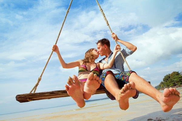 Dating a slightly taller girl How long does the honeymoon phase last when dating